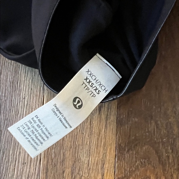 lululemon FlexyFlex Yoga Bra - xxs/xs D-DDD (fits like a small) - Picture 3 of 4